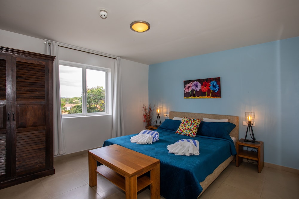 Blue Bay Apartments