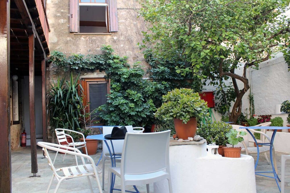 Sotos Pension