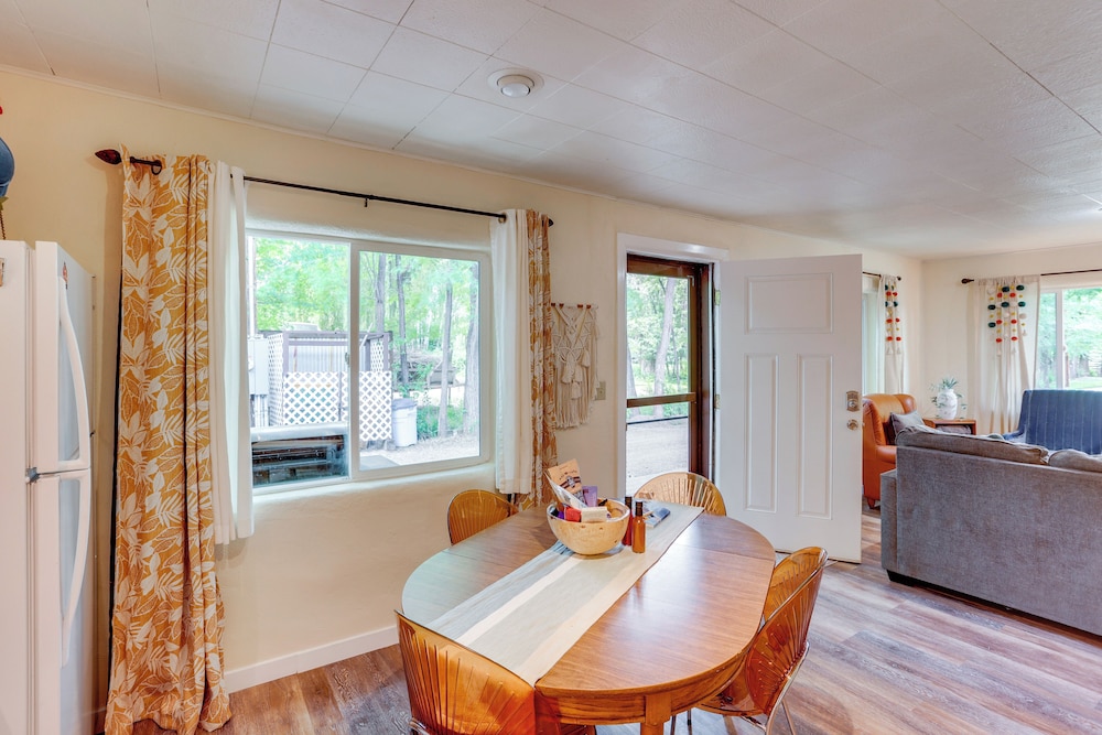 Hike On-site: Mountain-view Hideaway in Durango