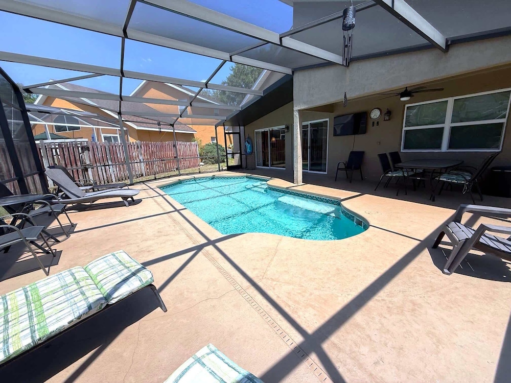 3-bedroom Southern Dunes Pool Home Villa