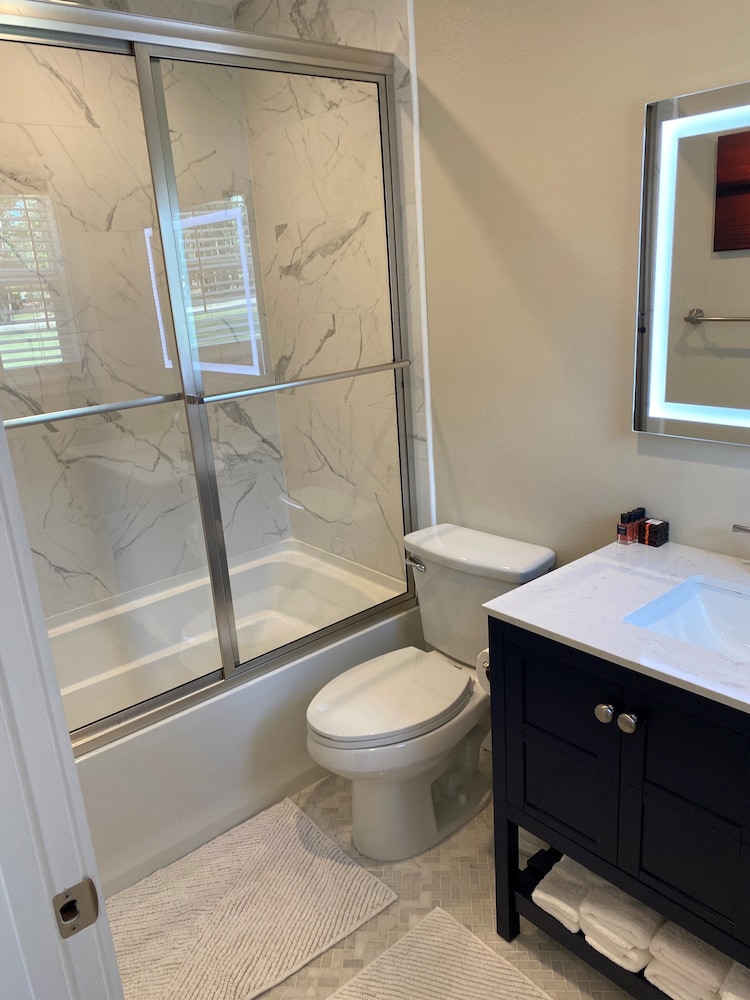 Rayburn Resorts