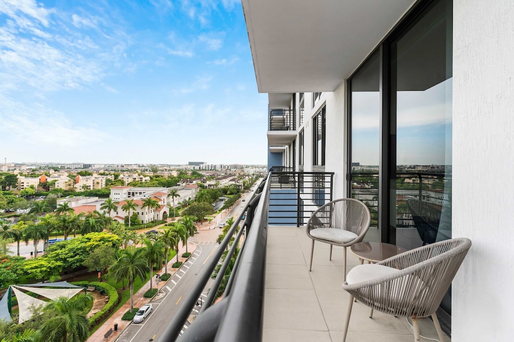 La Central Charming Cityplace Prime Central Doral