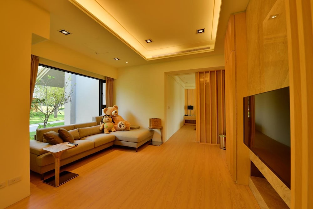 Bear Forest Villa