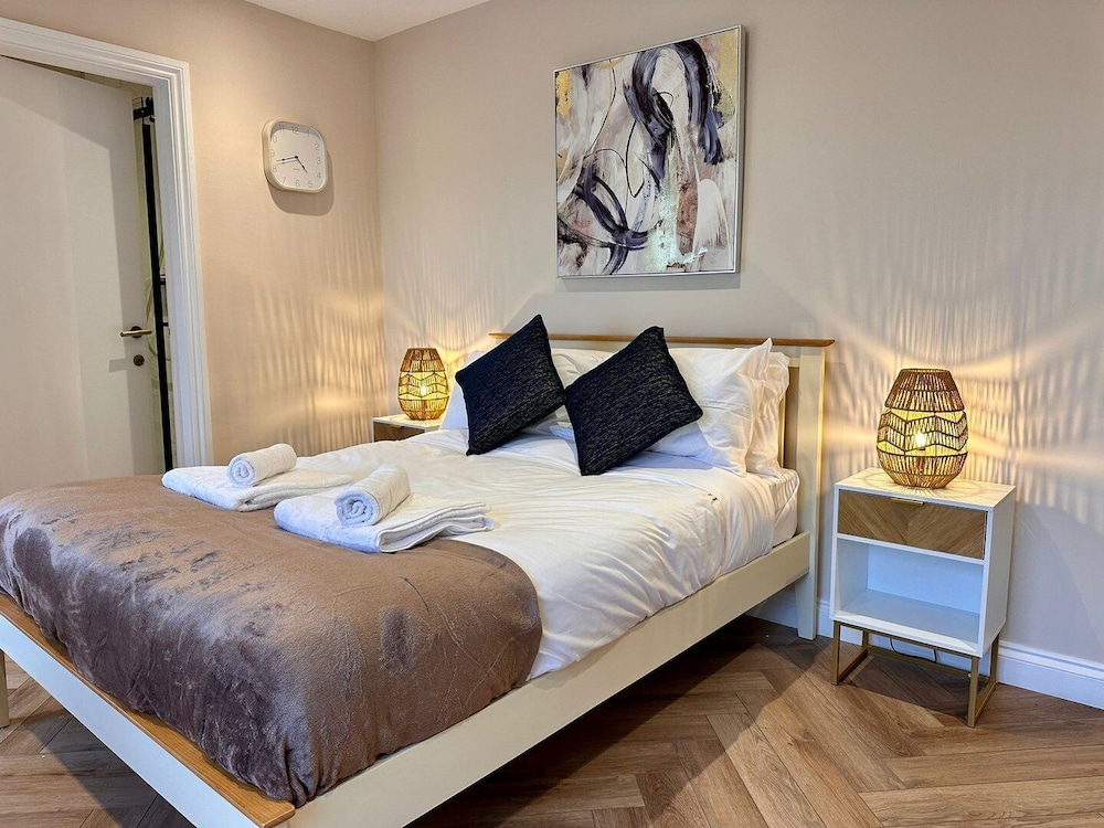 Brighton City View 3-bed Retreat