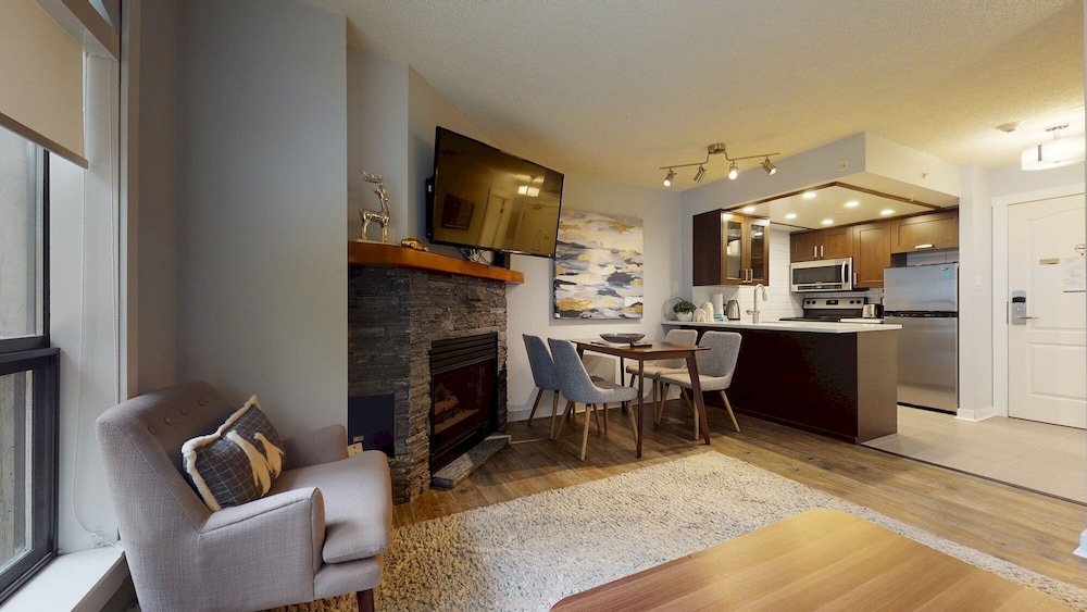 Marquise - Ski in Ski out - Pool - Hot tub -1st fl