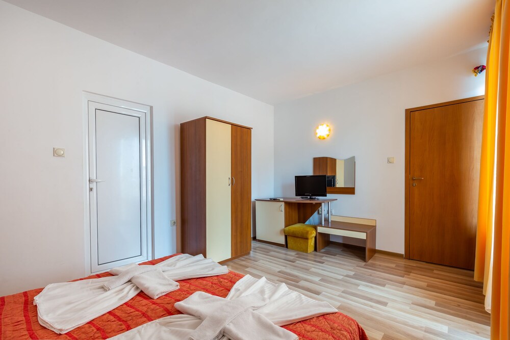 Classic Double Room in Dafinka Guest House