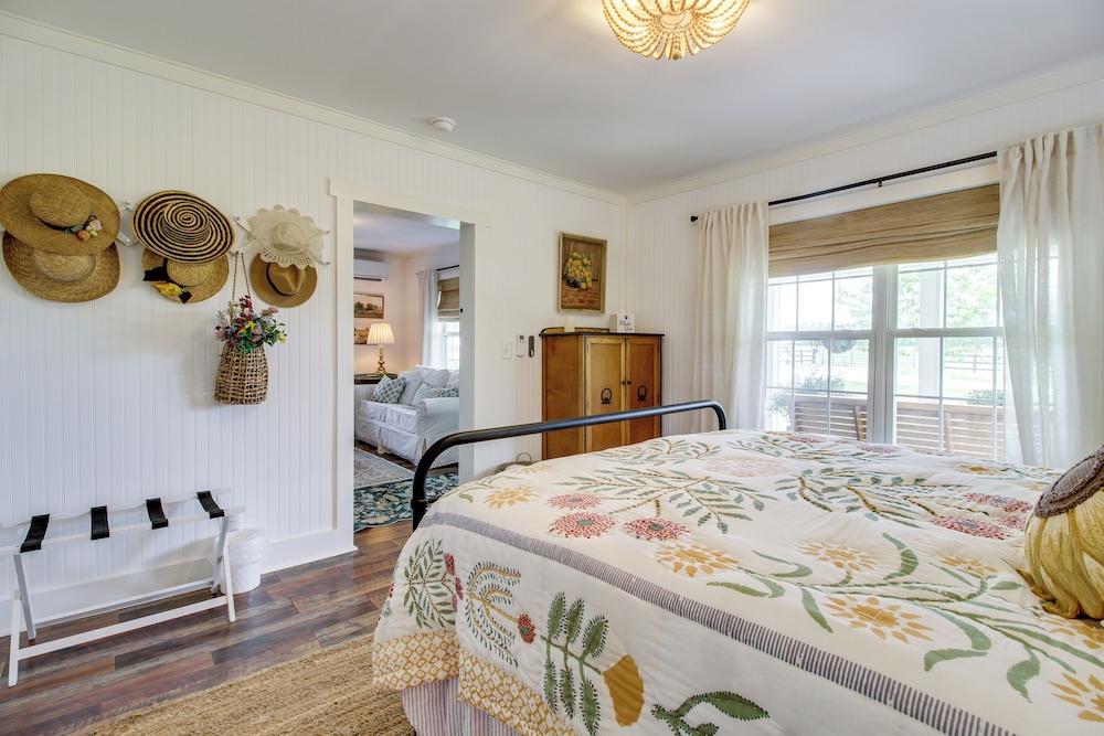 Shepard Cottage Near Wilmington & Wedding Venue