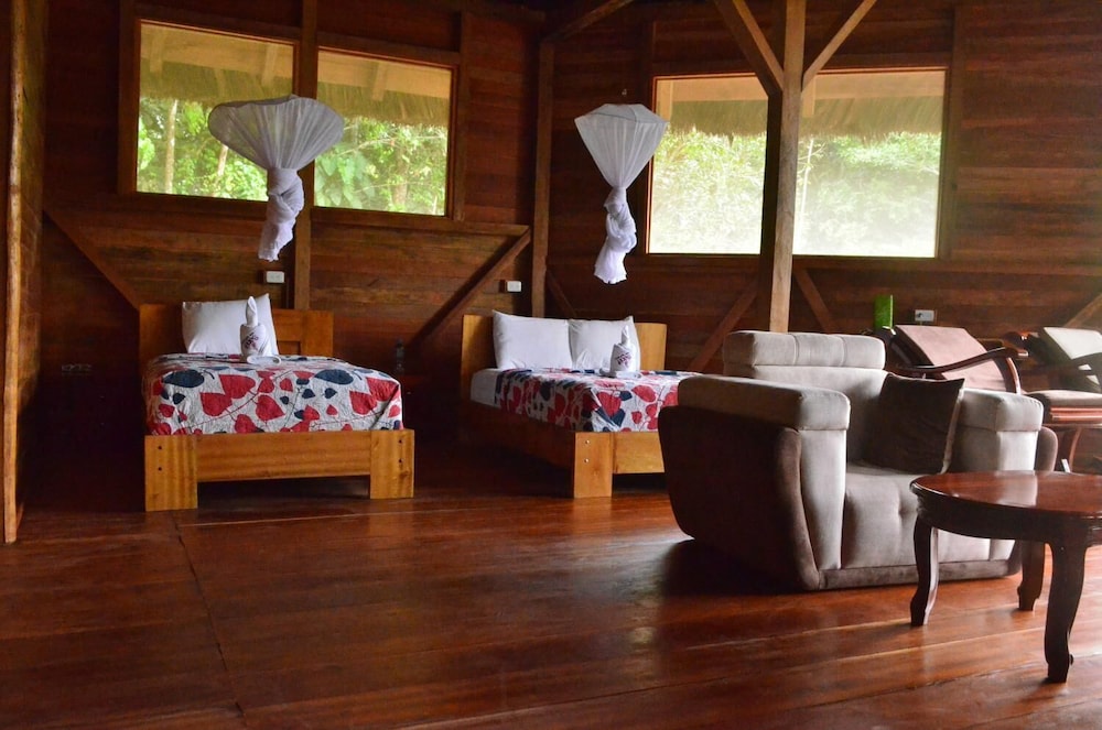 Sani Lodge