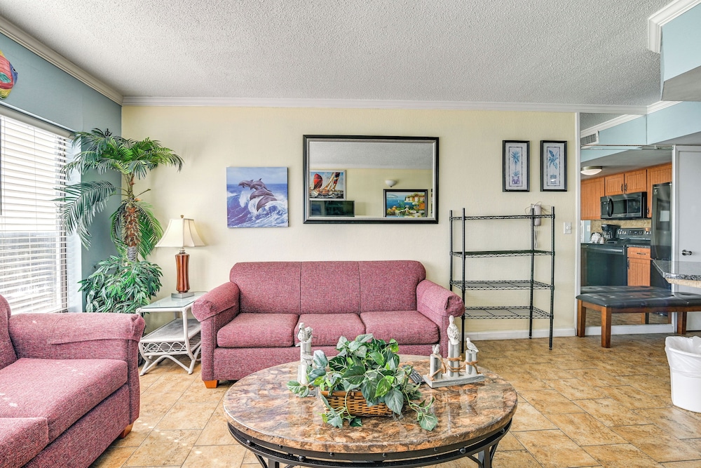 Steps to Myrtle Beach: Condo w/ Resort Amenities