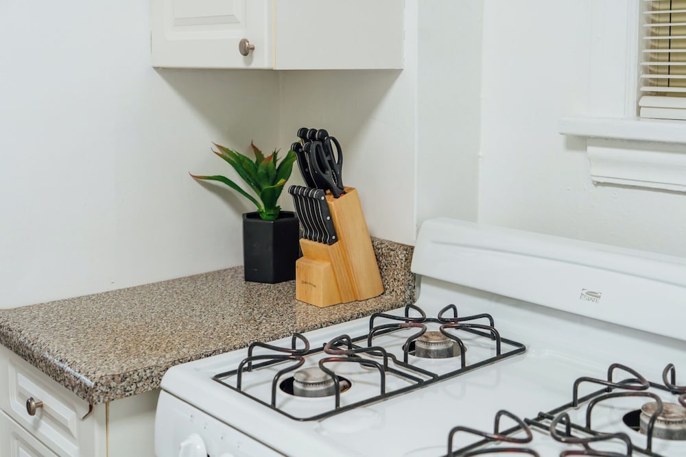 1BR Modern Apt - Mfield 33-G
