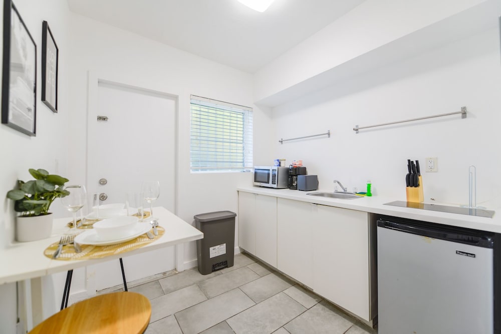 Fabulous Studio 15 min from The Beach