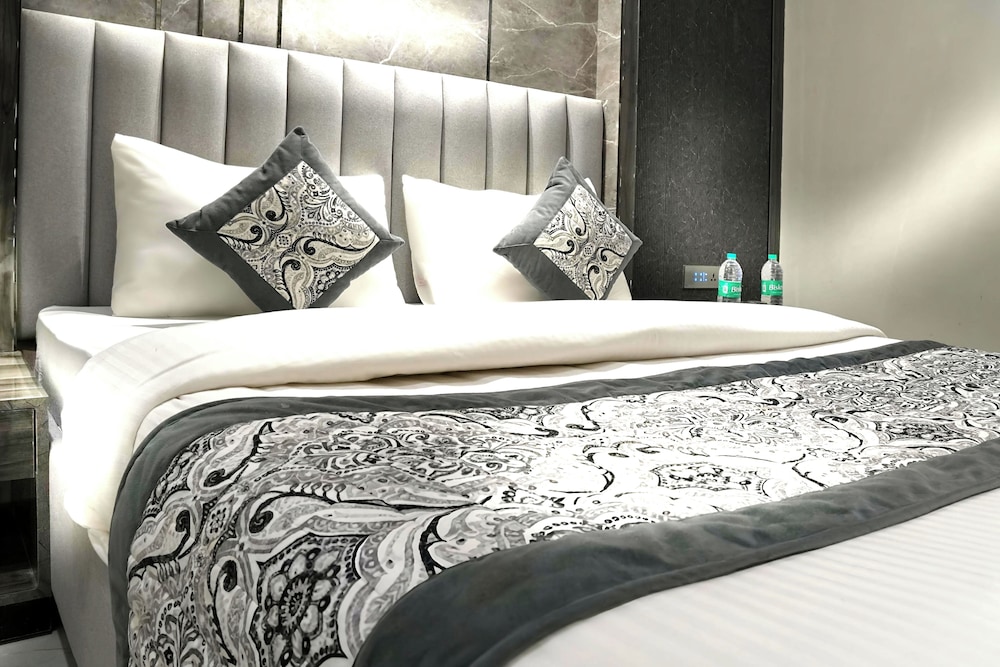 Hotel Mountain Bliss new delhi