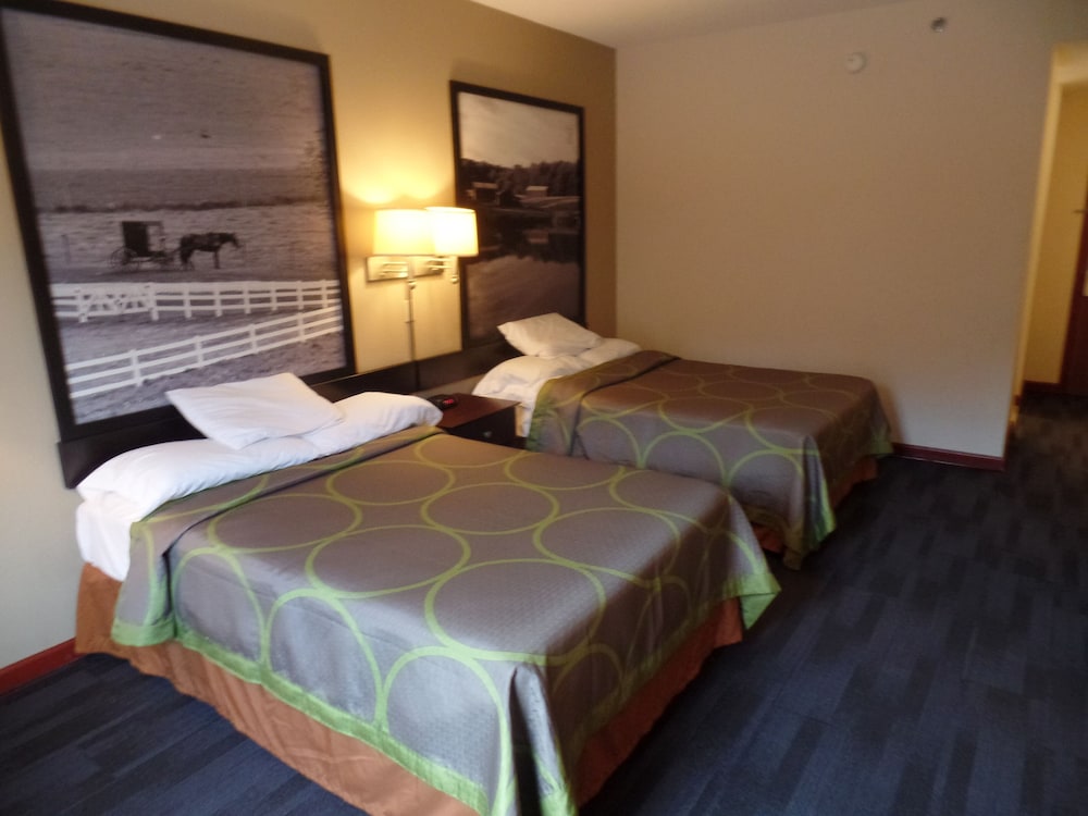 Super 8 by Wyndham Beaver Falls view 5