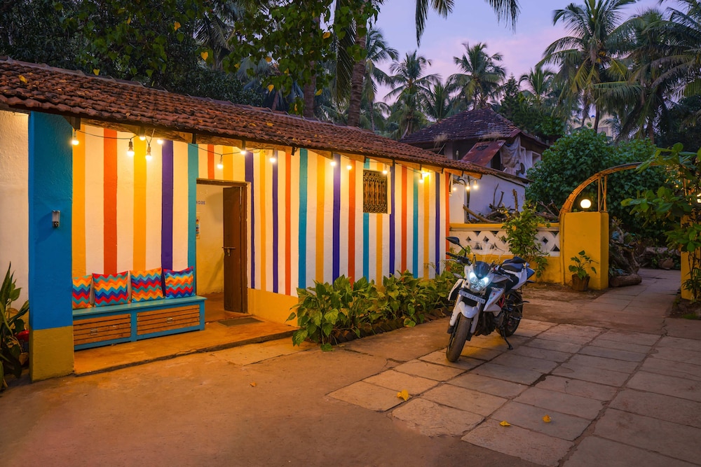 goSTOPS Lite Goa, Calangute