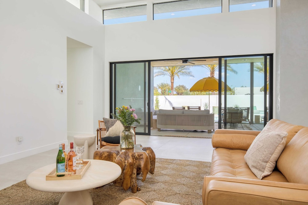 Sleeps 32 2 Villas, Pool, Putting Green+bocce Polo Villas Amara by Avantstay