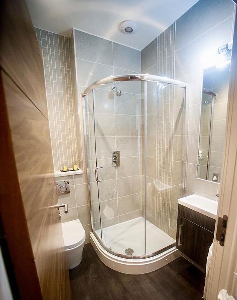 Carlisle Vacations - The Halston - Property Image 10
