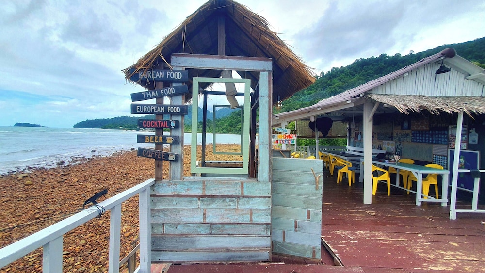 Kohchang 7 seaview bungalow