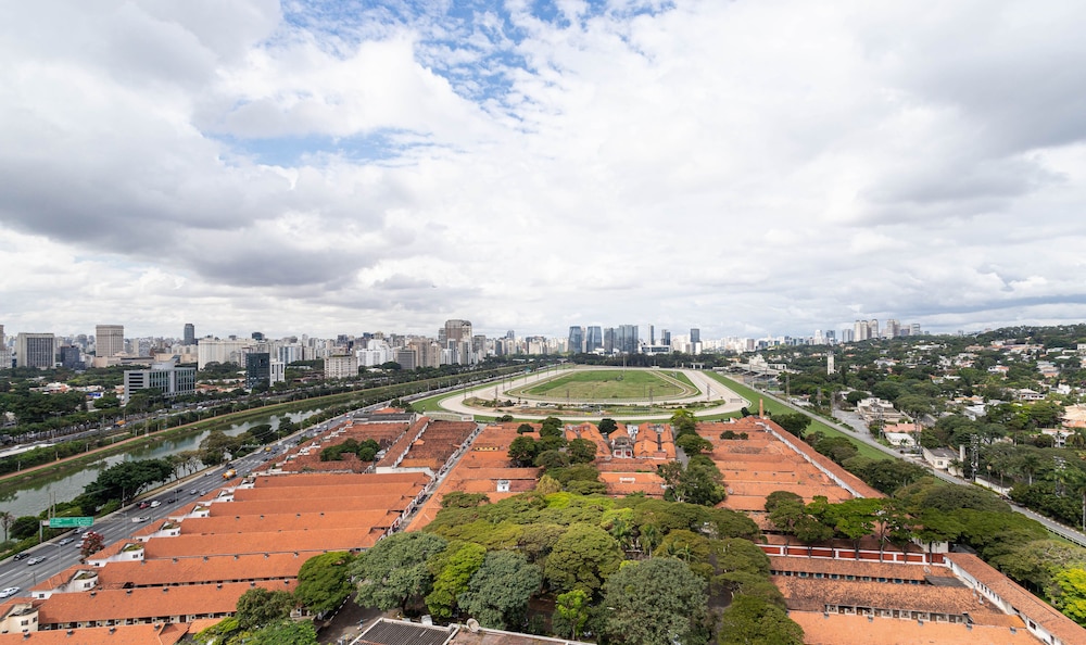 Parque Jockey by Viva - Prédio com fácil acesso a Pinheiros e ao Butantã