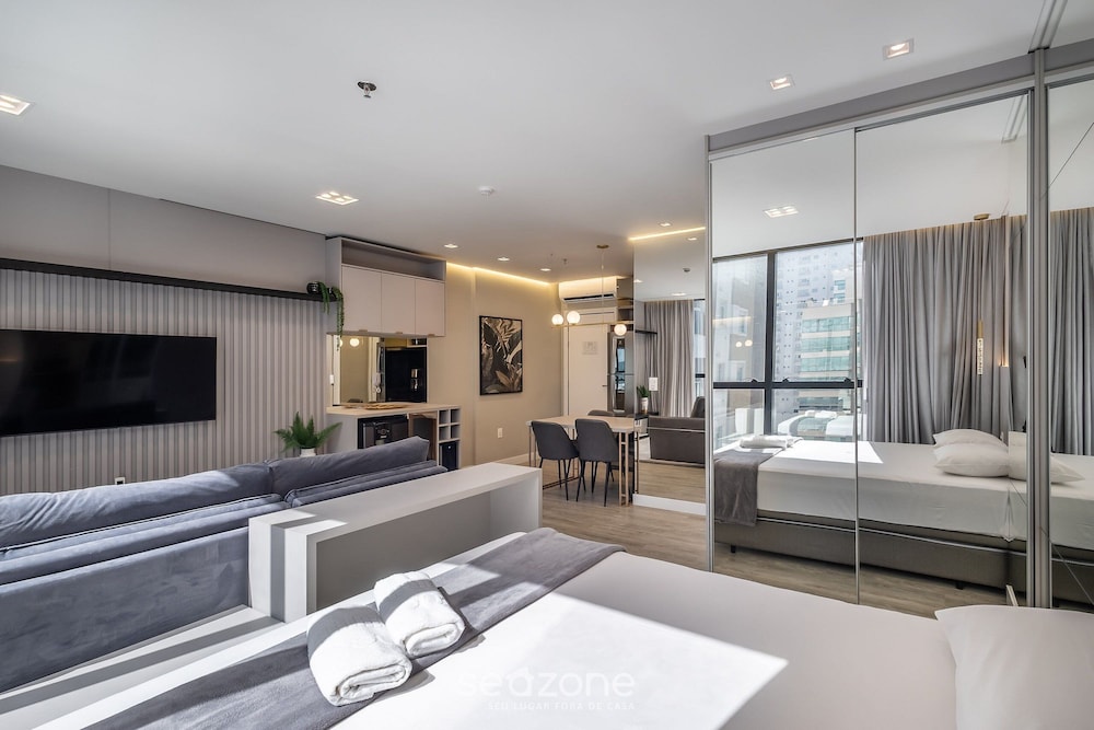 IFT - Ed. Infinity Tower Flat 350m From Meia Praia