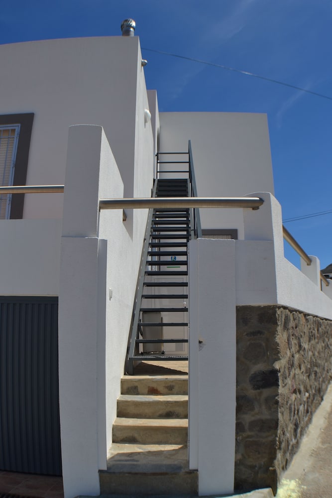 Casas María Carmona
