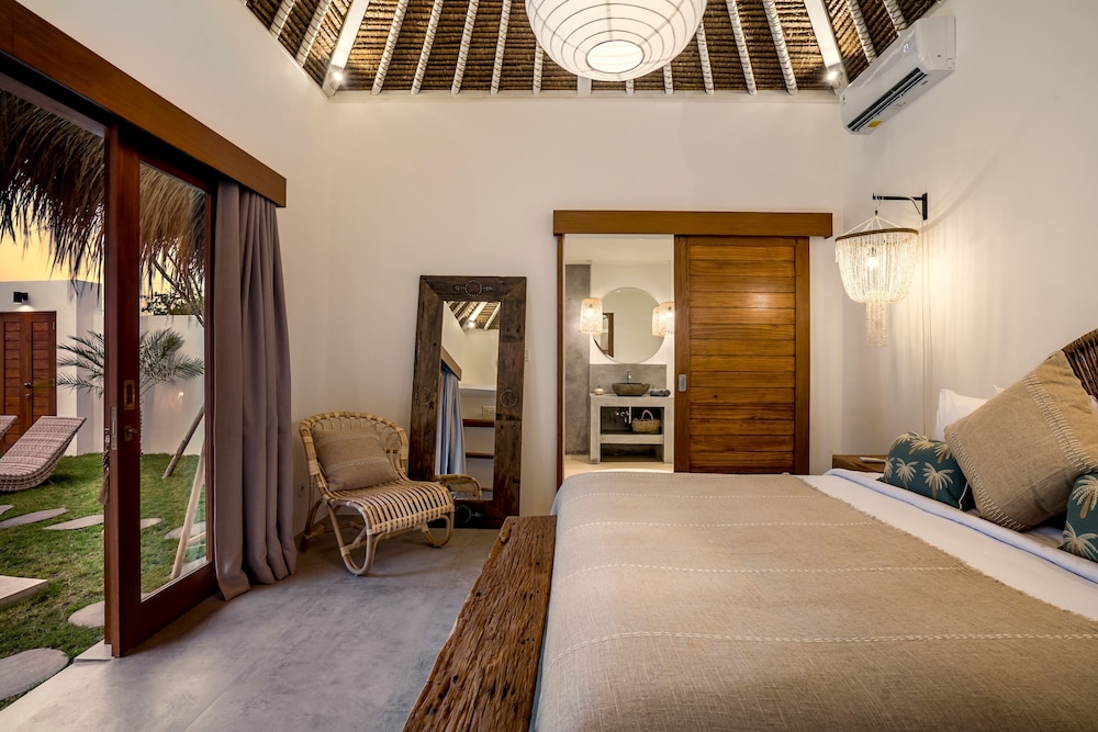 Villa Folie by Alfred in Bali - New 5bdr Dream Villa in the Heart of Seminyak