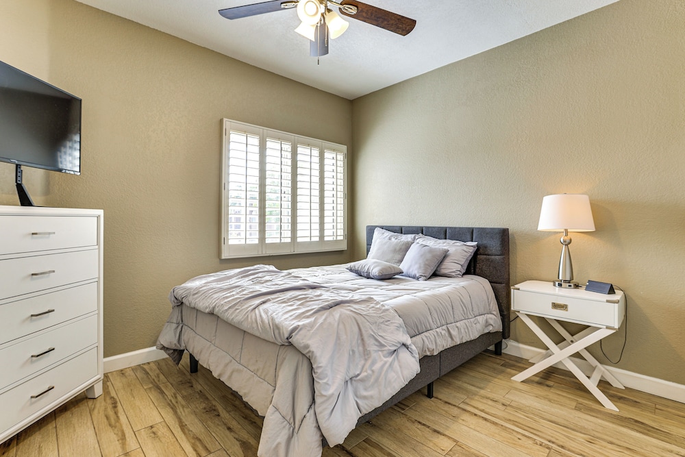 Golf Getaway 1 Mi to Old Town: Pueblo Verde Condo!