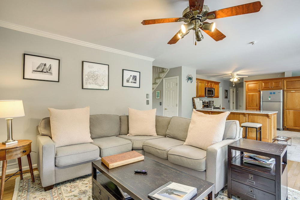 Waterfront Home w/ Hot Tub in Bozman Village!