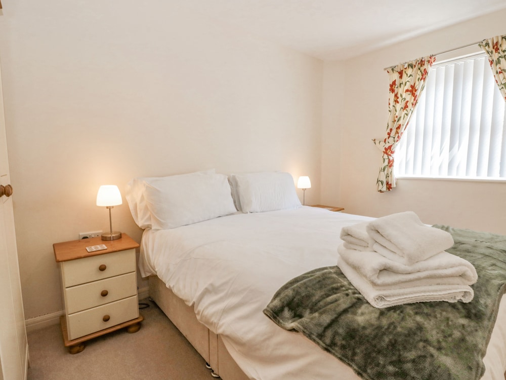 Apartment 1, 19 Cleveland Terrace