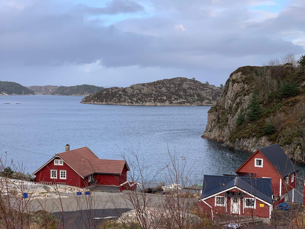 6 Person Holiday Home in Brandasund view 3