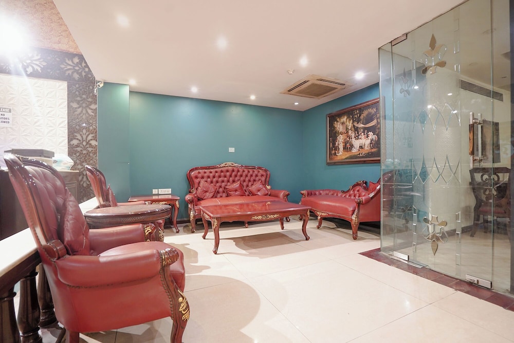 Fabhotel Nfc Royale
