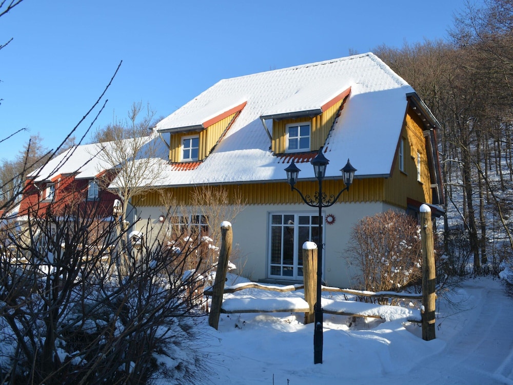 Ferienhaus in Wernigerode mit Innenpool