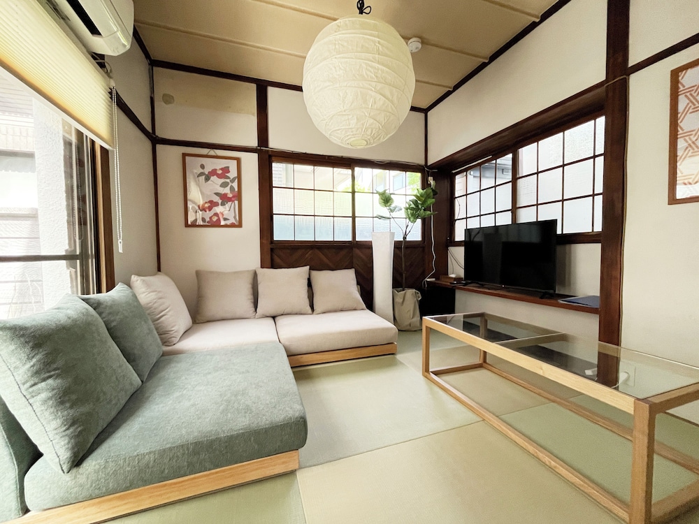 Yayoicho 1 House
