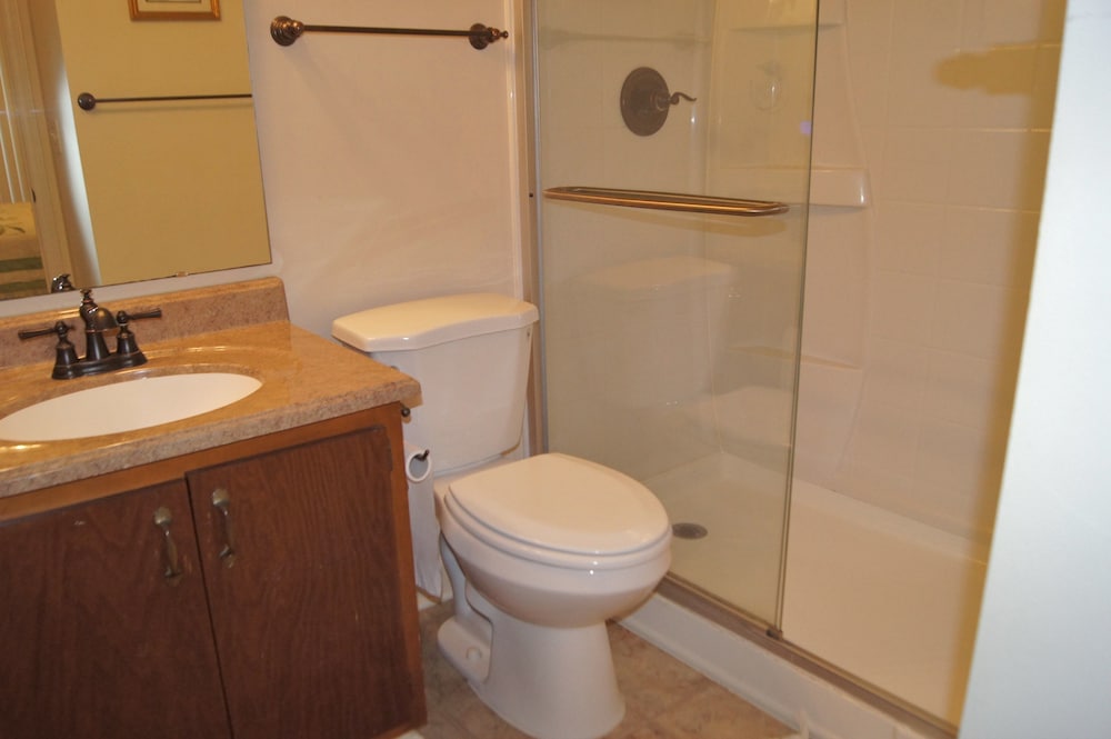 Sea Cloisters 101d 3 Bedroom Condo by RedAwning