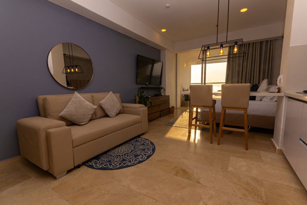Condominio exclusivo nuevo frente al mar