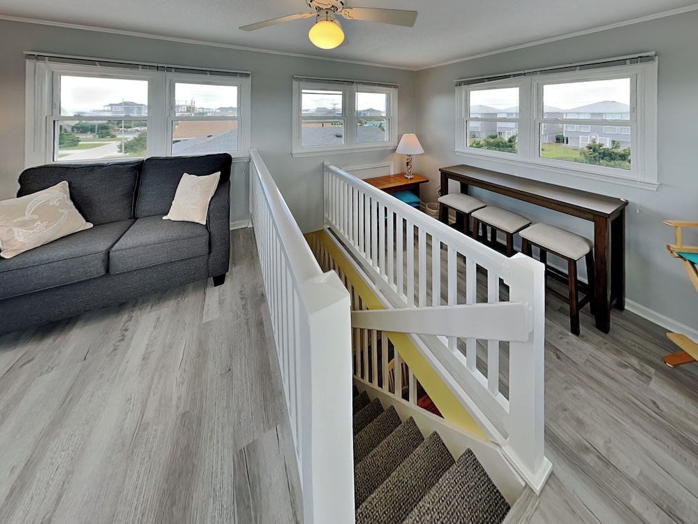 Happy Days by Topsail Realty