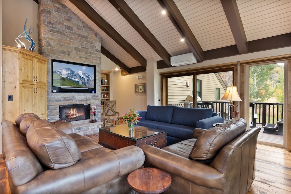 Queen Esther at Deer Valley Resort - Two Bedroom Condo with Hot Tub #2346 2 Condo