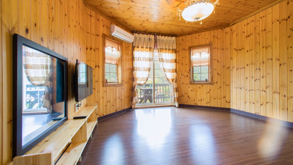 Muju Cherish Pension