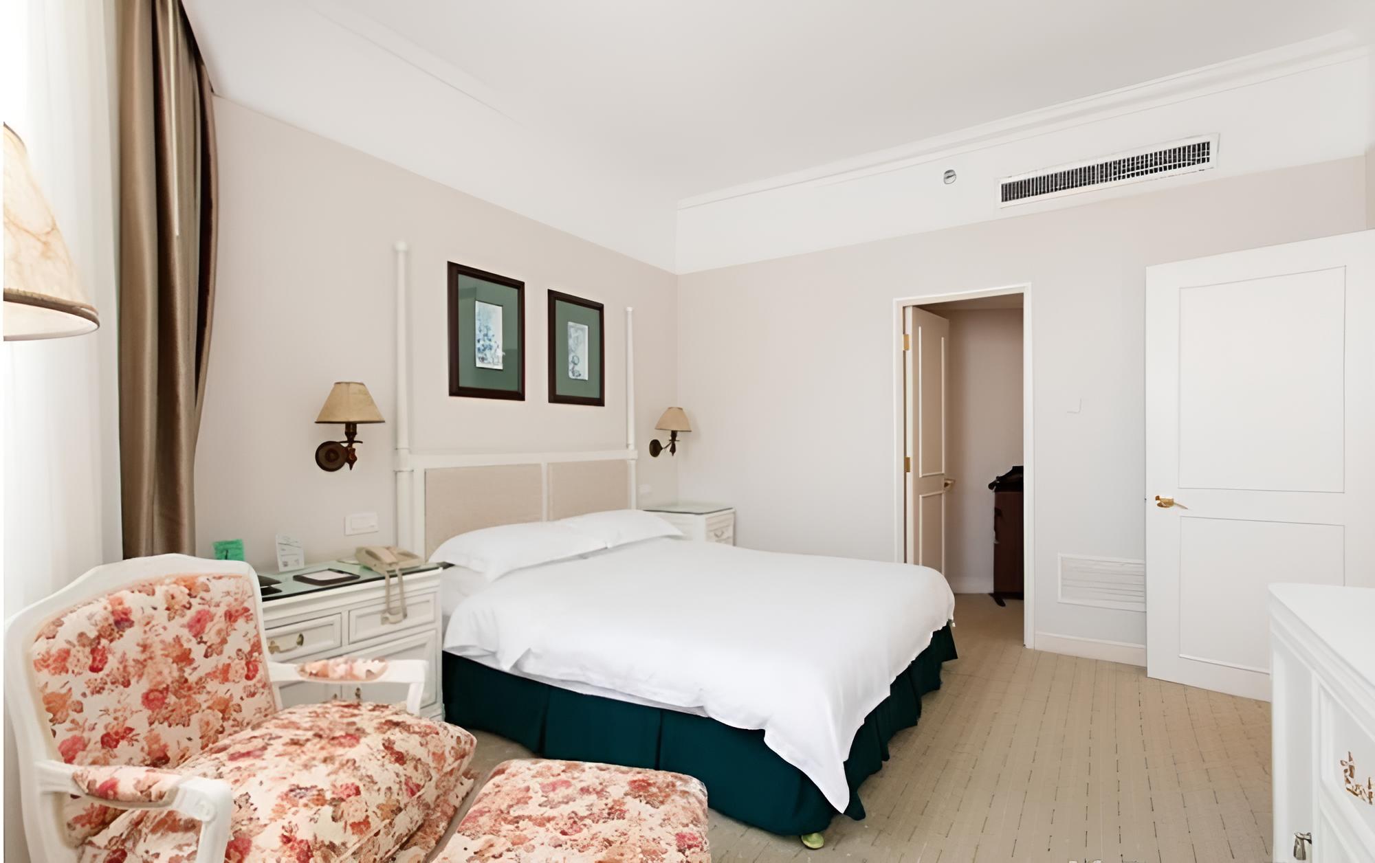 Golden Coast Lawton Hotel