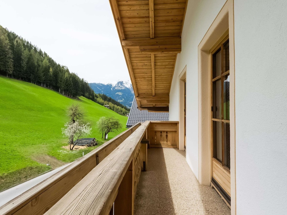 Lovely Apartment in Hainzenberg Next to Forest