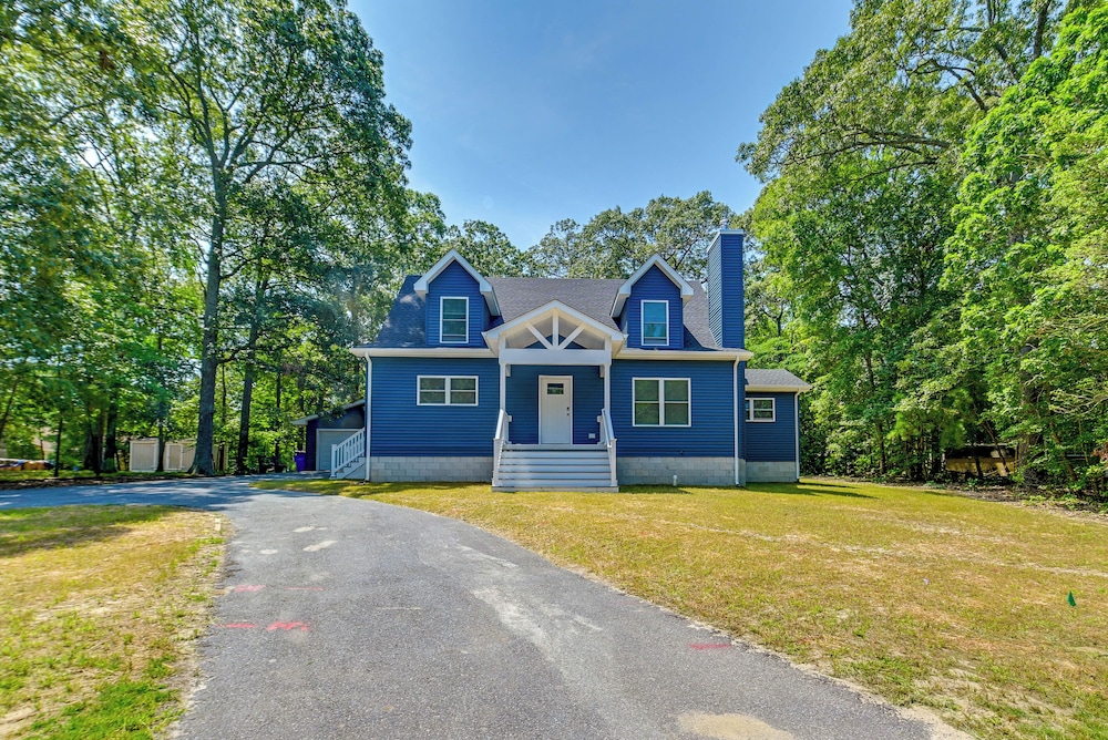 4 Mi to Rehoboth Beach: Cozy Coastal Apt!