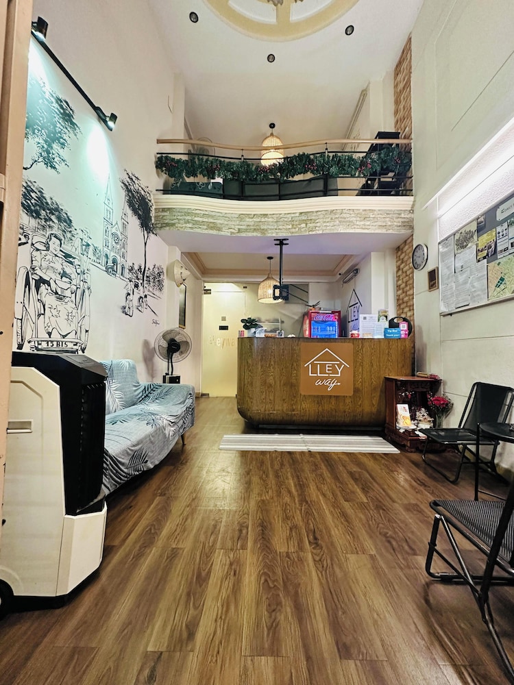 Alleyway Hostel - Adults Only