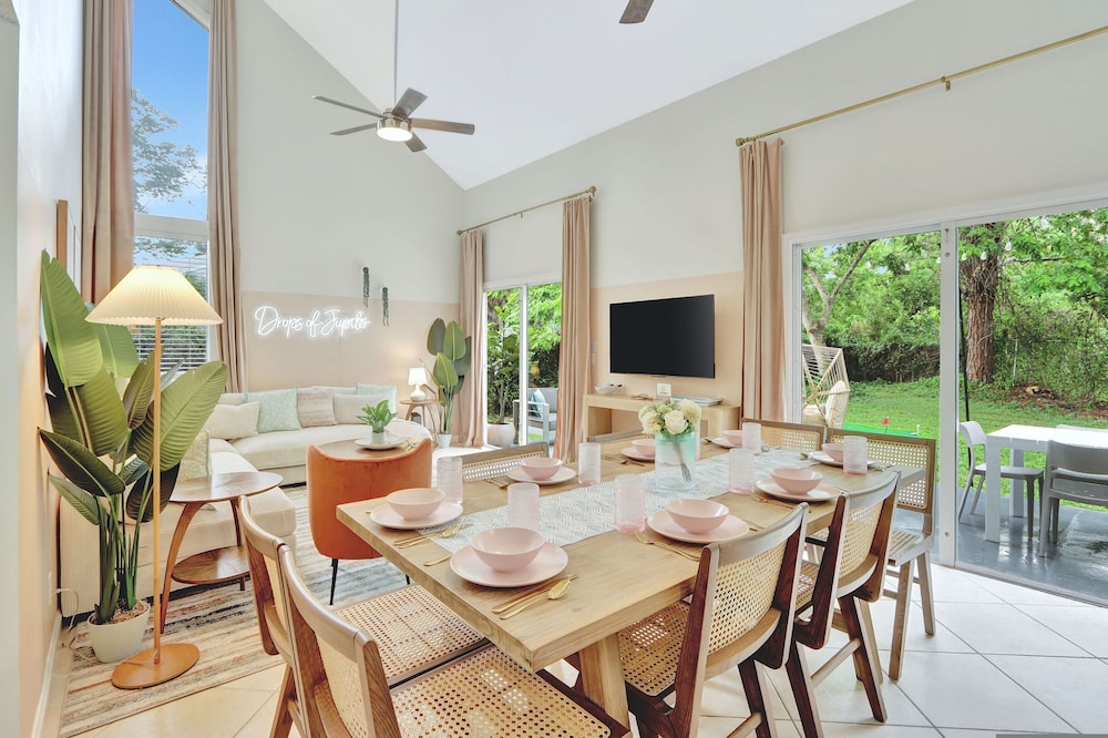 Jupiter Beach House