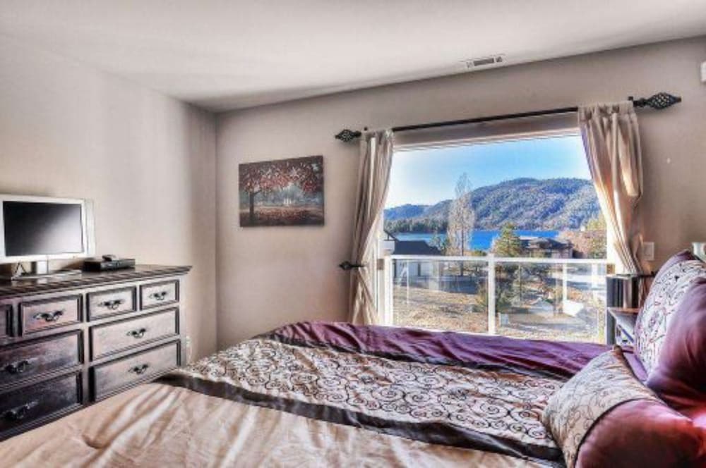 Boulder Bay Lodge by Avantstay Boulder Bay Home w Hot Tub Large Patio Game Room