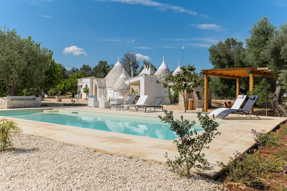 Trulli Isabella by Wonderful Italy