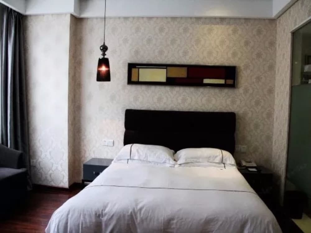 Yiwu Bai Heng Hotel