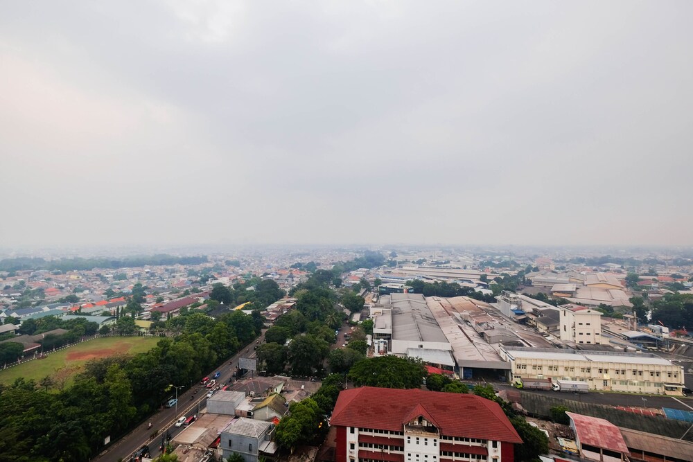 Comfortable And Homey Studio At Titanium Square Apartment view 2