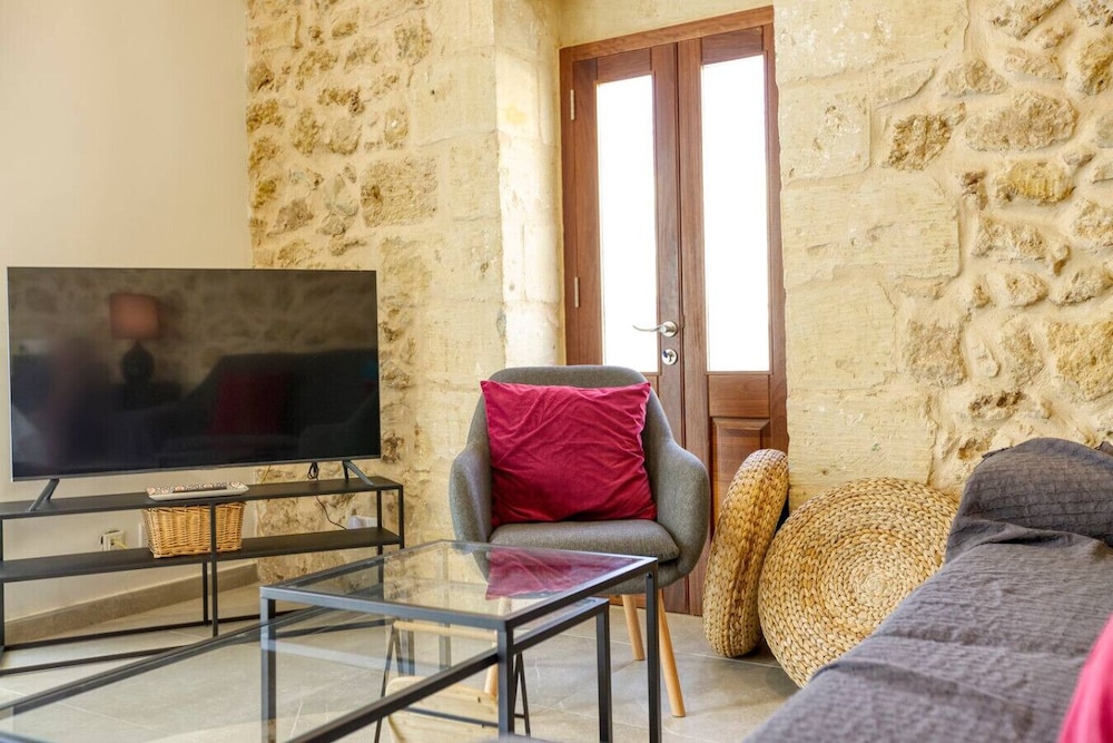 Authentic Charming Farmhouse With Pool in Gozo