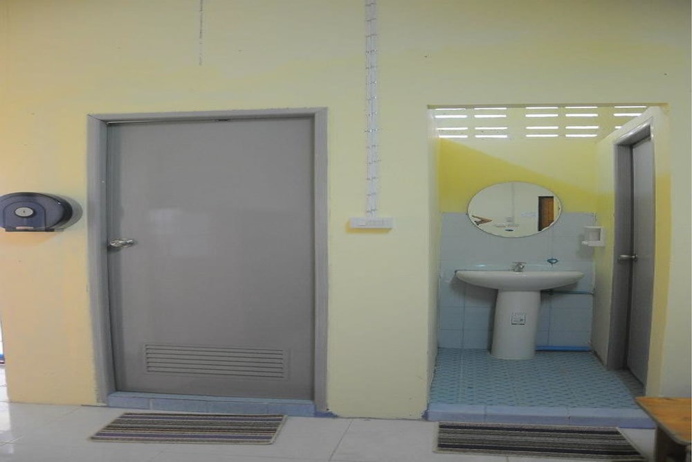 Seventeen Hostel