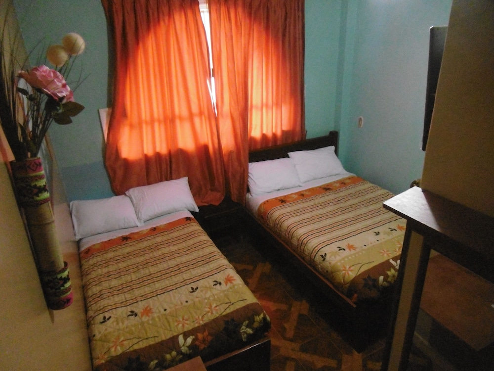 Hostal Otavalos Inn-Hostel