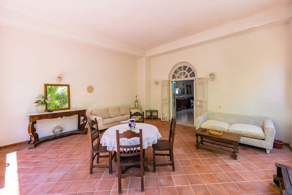 Villa Villari Terrace and Patio by Napoliapartments